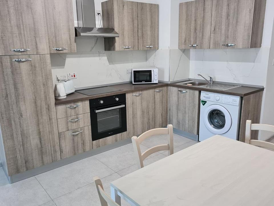 Appartement St Julians Bay Sea Front San Ġiljan