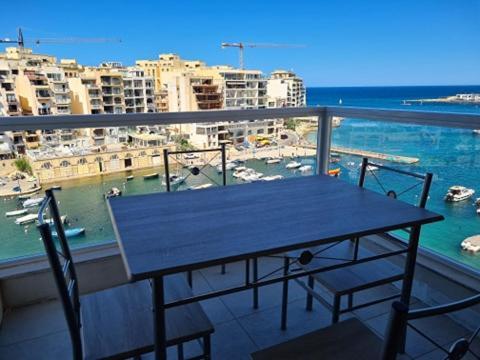 St Julians Bay Sea Front Appartement