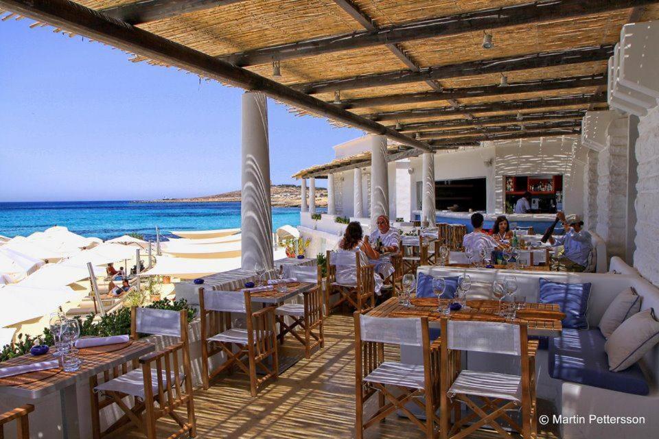 St Julians Bay Sea Front Apartment *