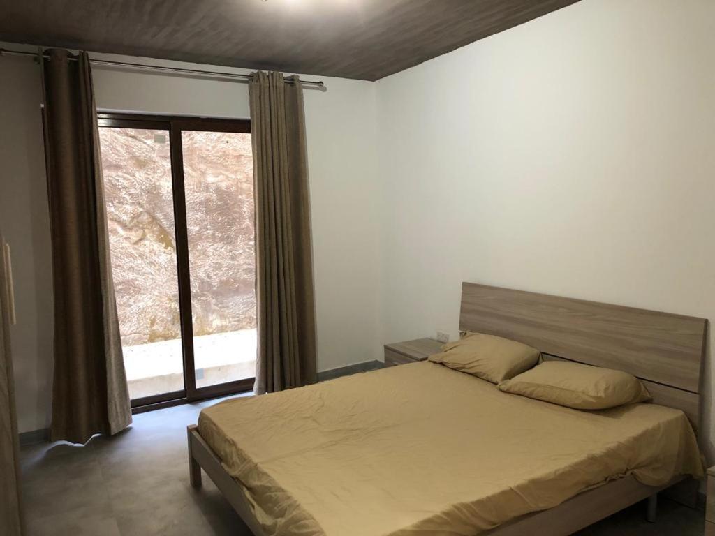 St Julians Bay Sea Front Apartment